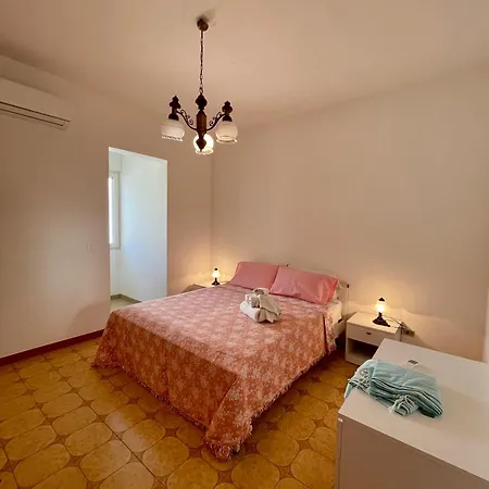 Lägenhet Vacanze Da Anna A Due Passi Dal Mare